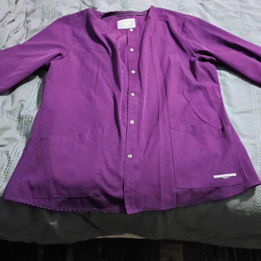 Sketchers scrubs
